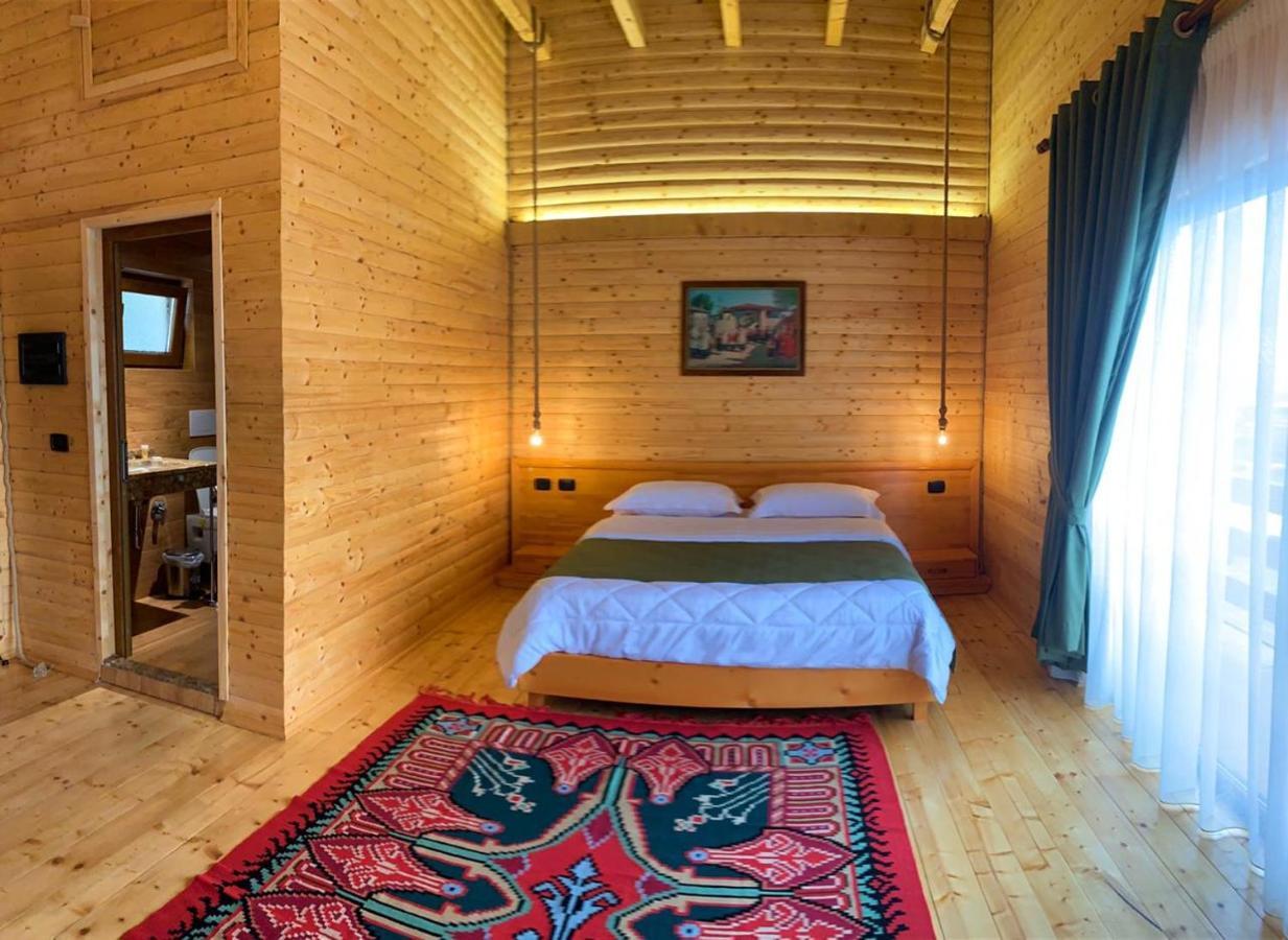 Hotel Wooden House Canaj Zewnętrze zdjęcie