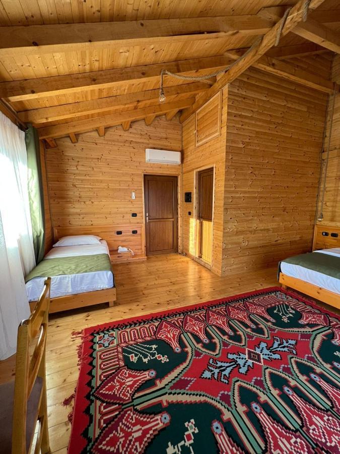 Hotel Wooden House Canaj Zewnętrze zdjęcie